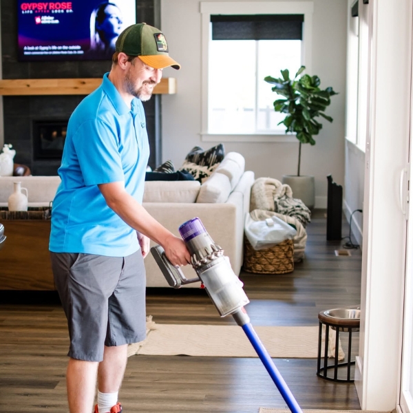 The move in/out cleaning service is perfect for busy families with lack of time